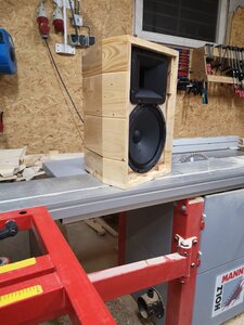 10&quot;/1&quot; Low Budget Akkubox.
