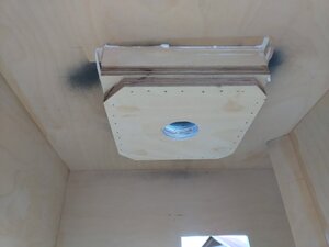 M20 Flansch - Verstärkung von innen, wird durch Streben noch zusätzlich abgestürzt